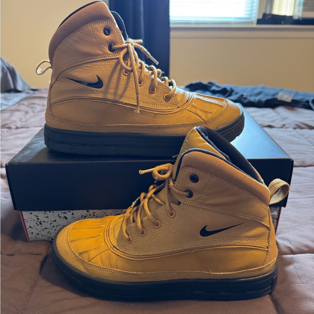 Nike ACG Boots